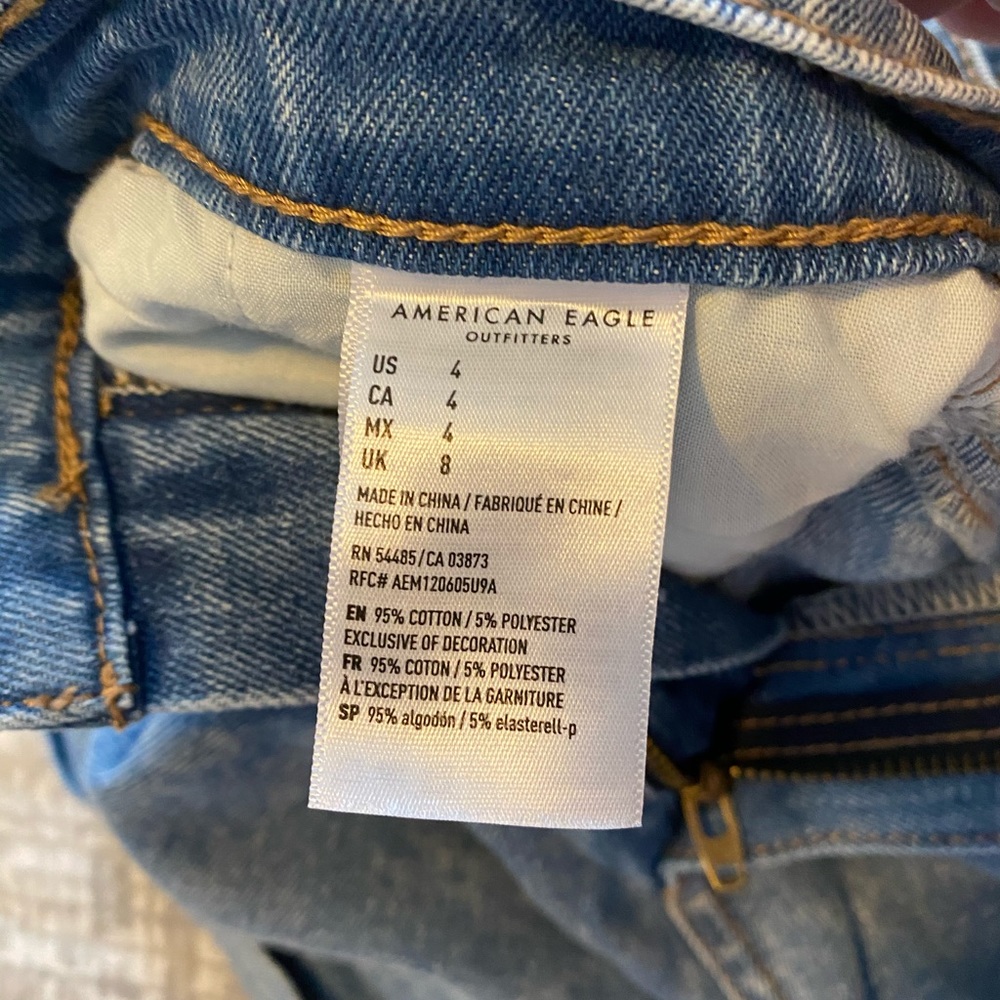 American Eagle mom jean shorts - Picture 5 of 5